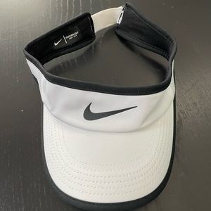 Nike Visor